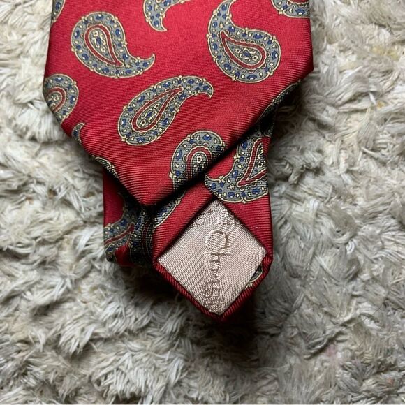 Two: Christian Dior Men’s Neck Ties. Red/Blue Paisley. 100% silk. Pocket scarf. - Picture 4 of 13
